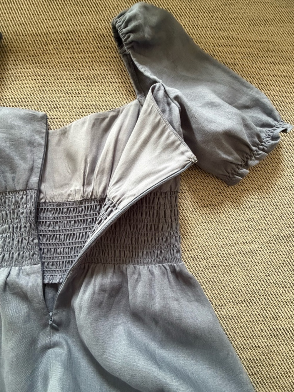 NEW Reformation Adler Linen Midi Smocked Puff Sleeve Dress Cornflower Blue US 2 - Picture 12 of 14